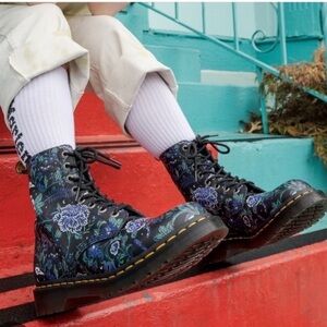 Doc Martens 1460 Pascal Mystic Boots Size7